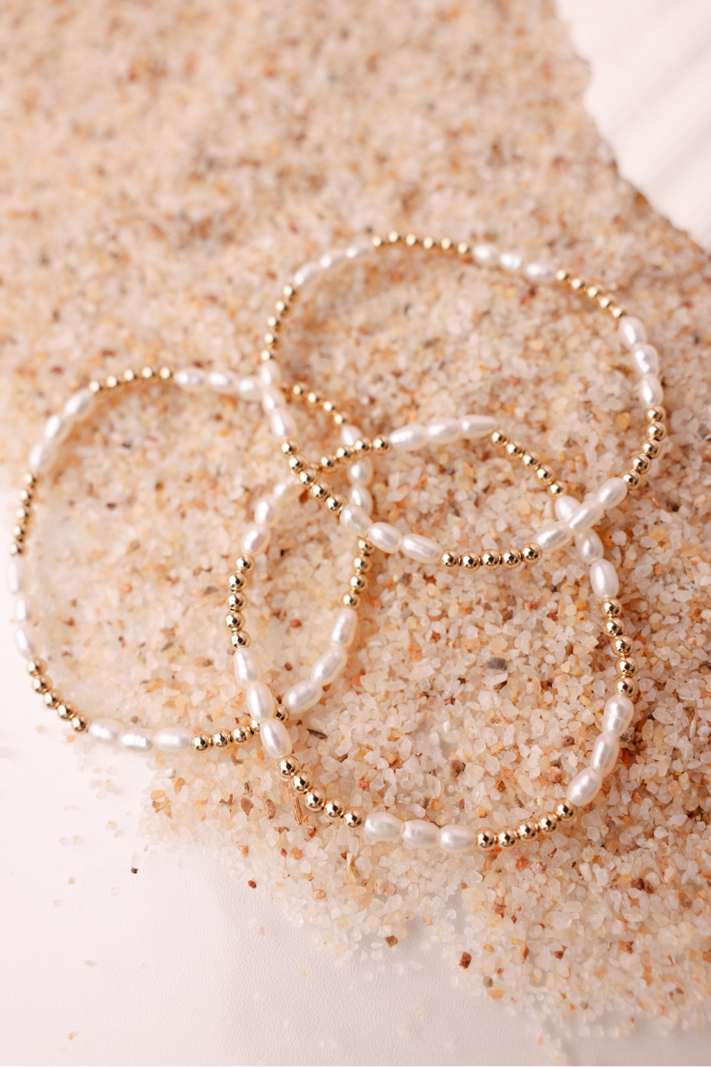 Alli Pearl Bracelet in Gold: Standard 6.75 Inch