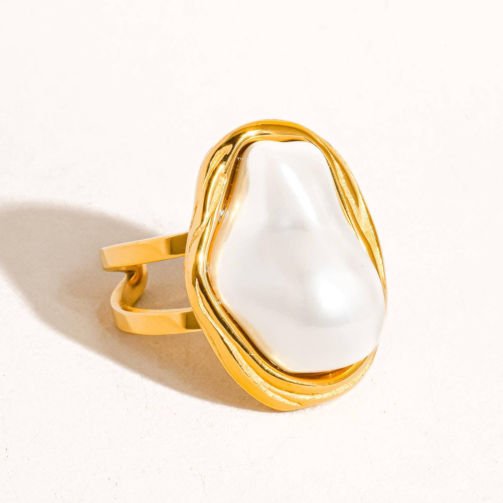 Classic Pearl Adjustable Ring - A39