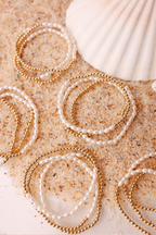 Hannah Pearl Bracelet in Gold: Standard 6.75 Inch