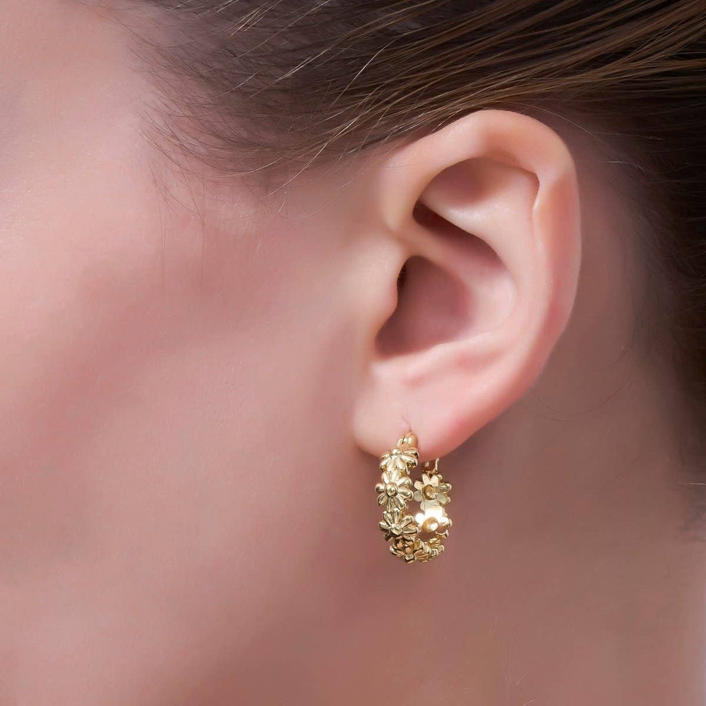 Daisy Flower Latch Hoop Earrings - E97