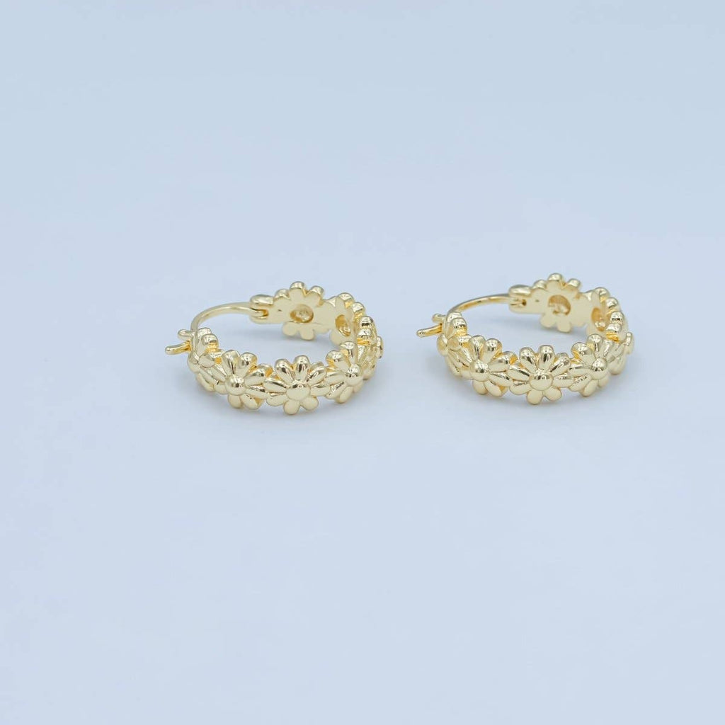 Daisy Flower Latch Hoop Earrings - E97