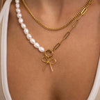 Thin Bow Charm - C239