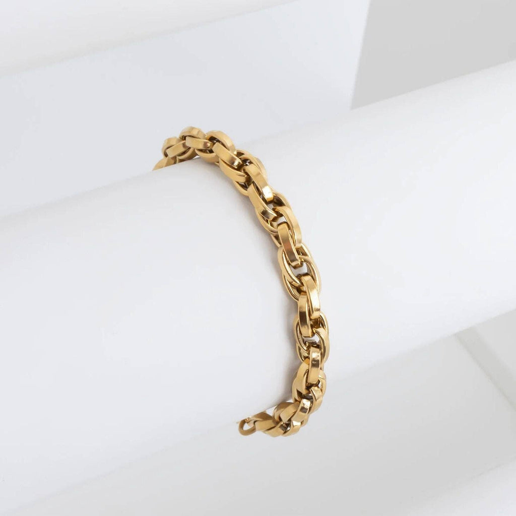 Golden Oval Luxe Bracelet - SS37