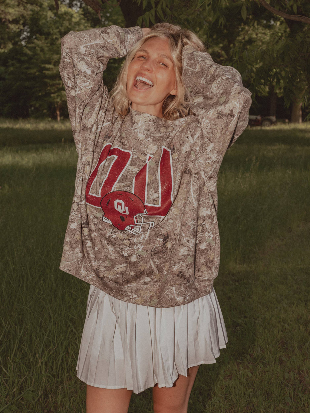 OU Sooners Helmet Fade Camo Wknd Mock Neck Sweatshirt: