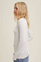 ROUND NECK FITTED RIBBED KNIT TOP / WL24-9450: RED BEAN / L