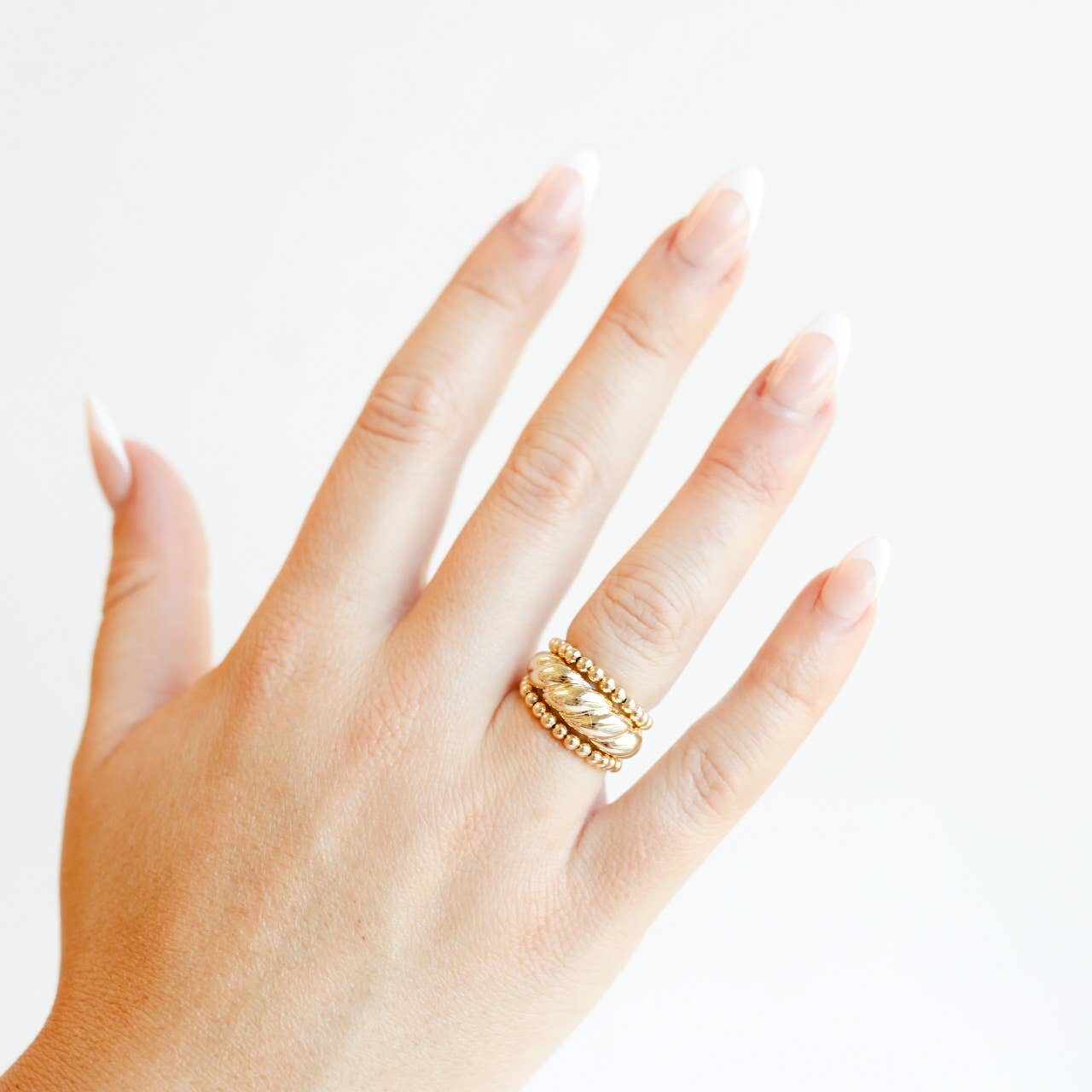 Ella Beaded Band Ring in Gold - B25