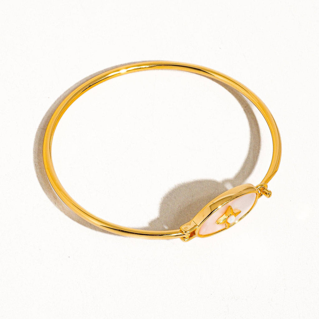 Vintage Star Shell Bangle - SS2