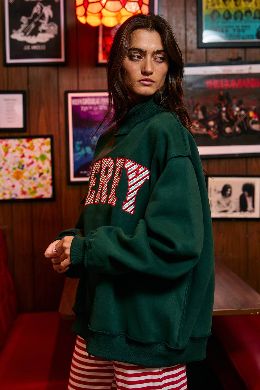 'MERRY' Embroidered Mock Neck Sweatshirt : MERRY