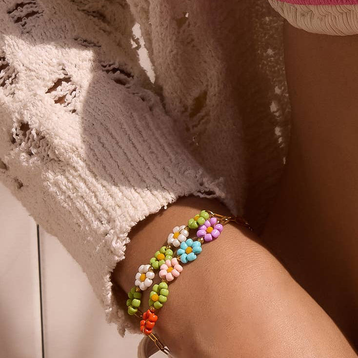 Beaded Daisy Color Pop Bracelet - S139