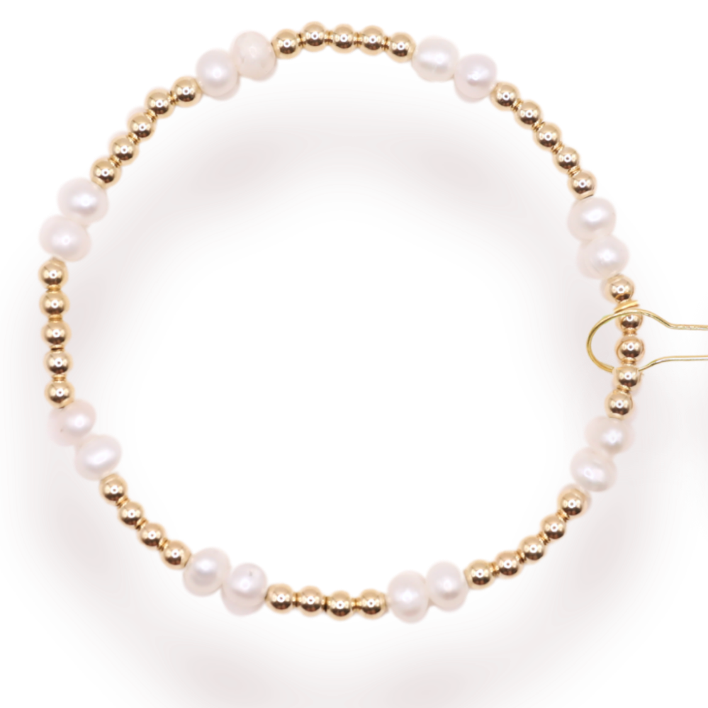 Coastal Pearl Bracelet in Gold - S105