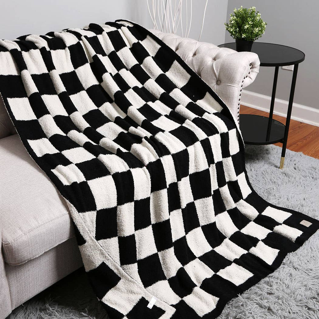 Checkerboard Patterned Throw Blanket: FC5