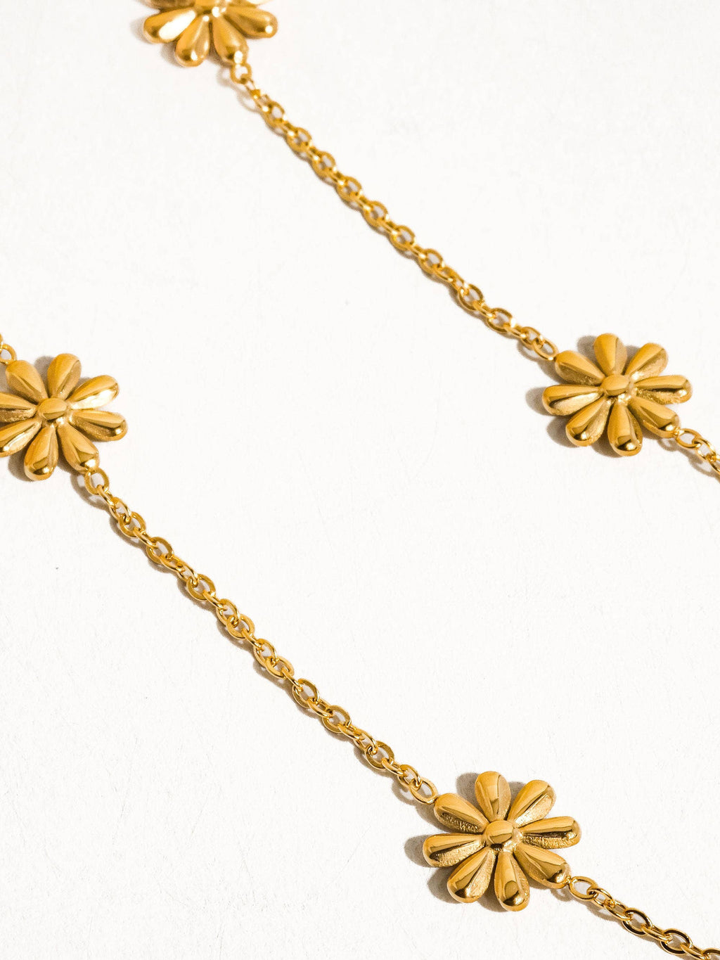 Sunny Daisy Necklace - N51