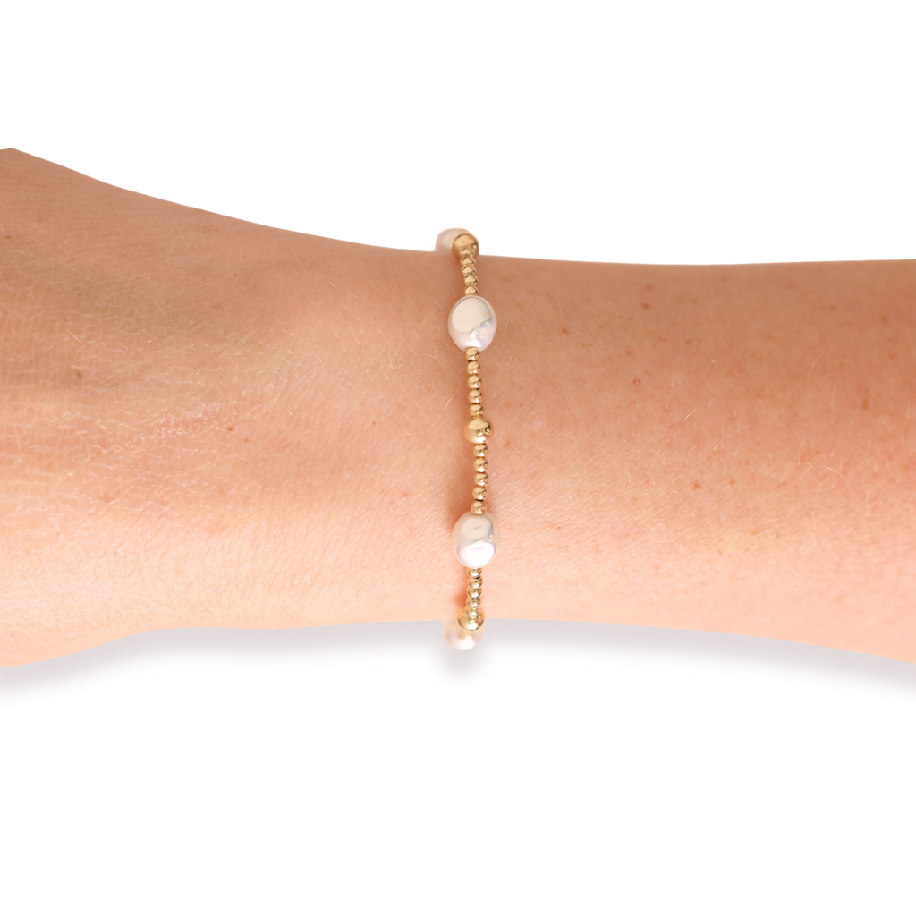Maggie Bracelet in Gold: Standard 6.75 Inch