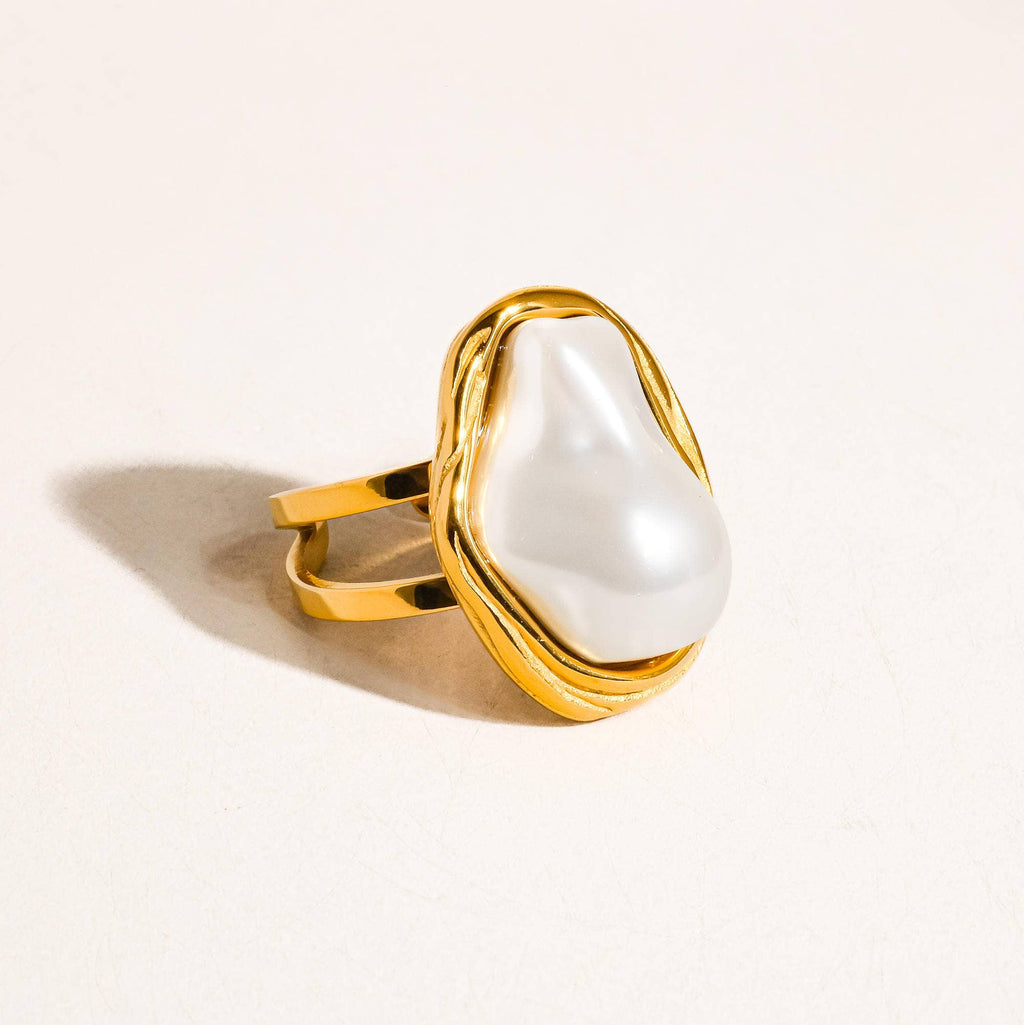Classic Pearl Adjustable Ring - A39