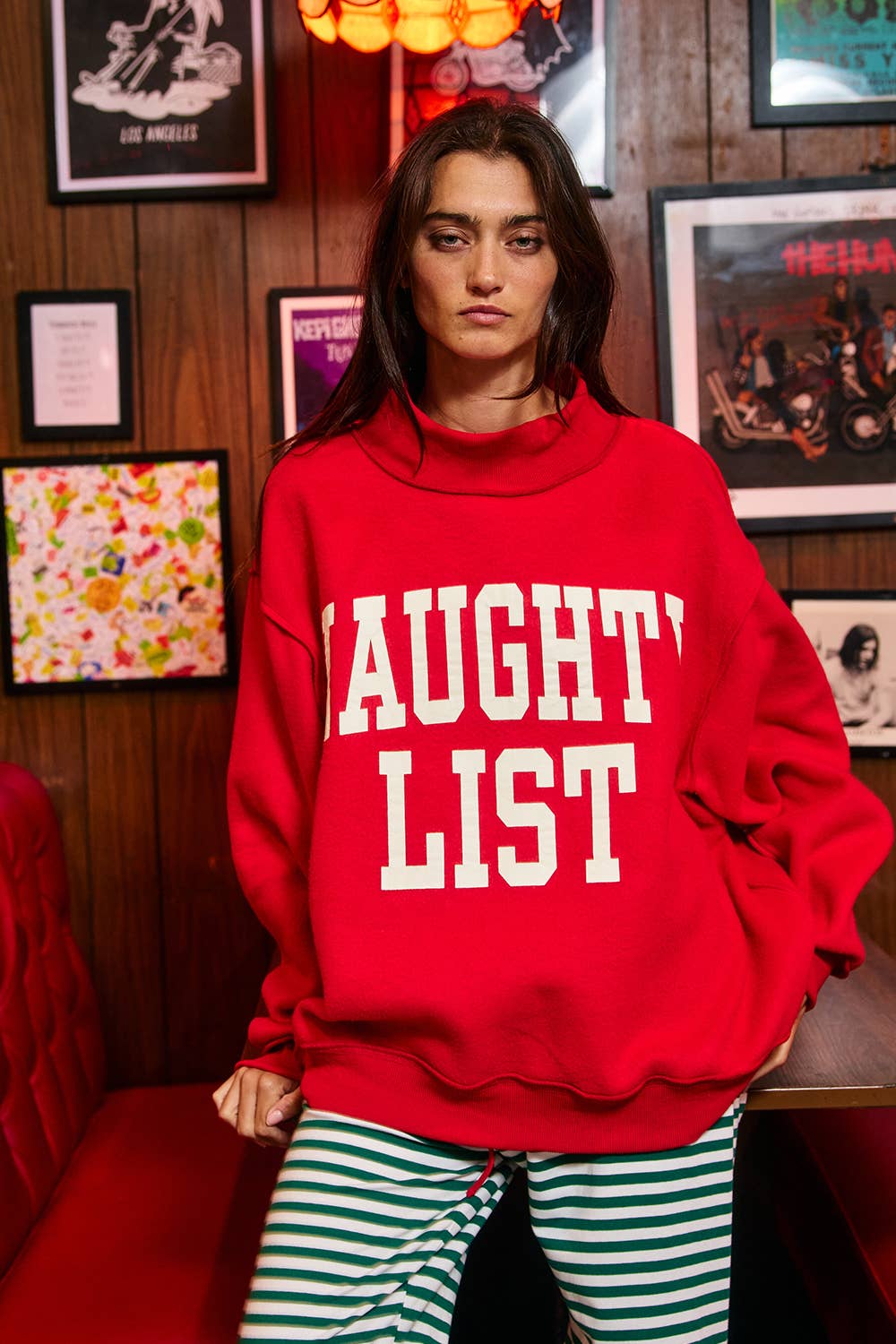 NICELIST | Reversible Slogan Mockneck Pullover: Red