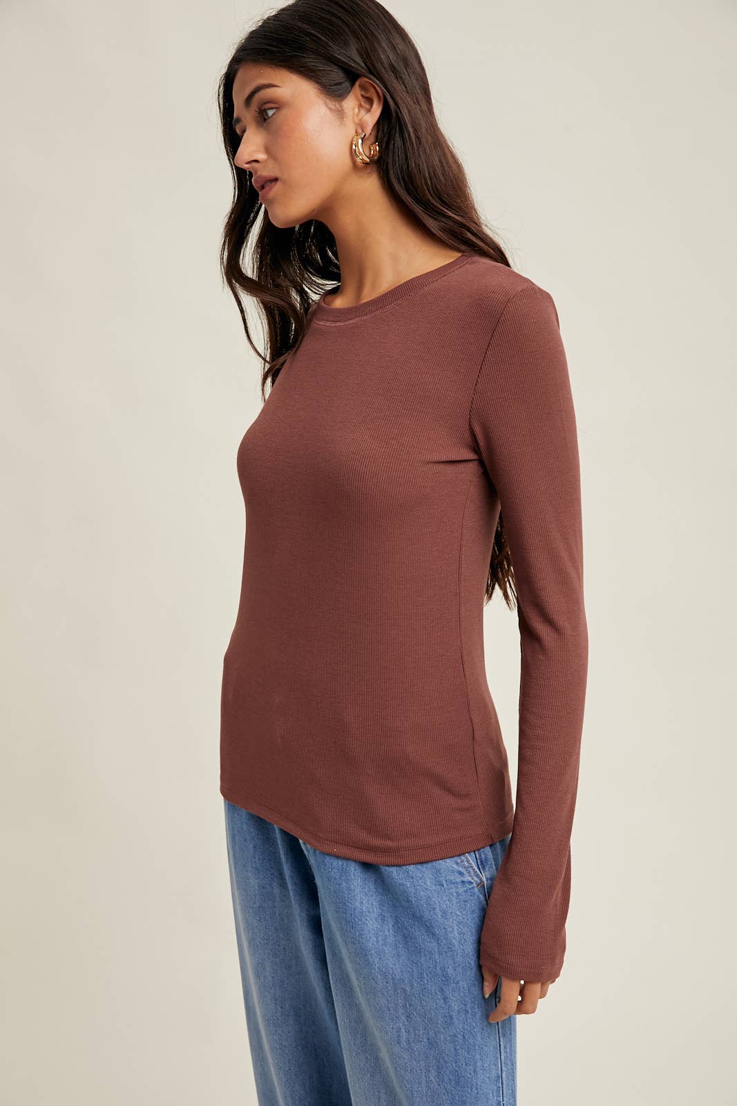 ROUND NECK FITTED RIBBED KNIT TOP / WL24-9450: RED BEAN / L