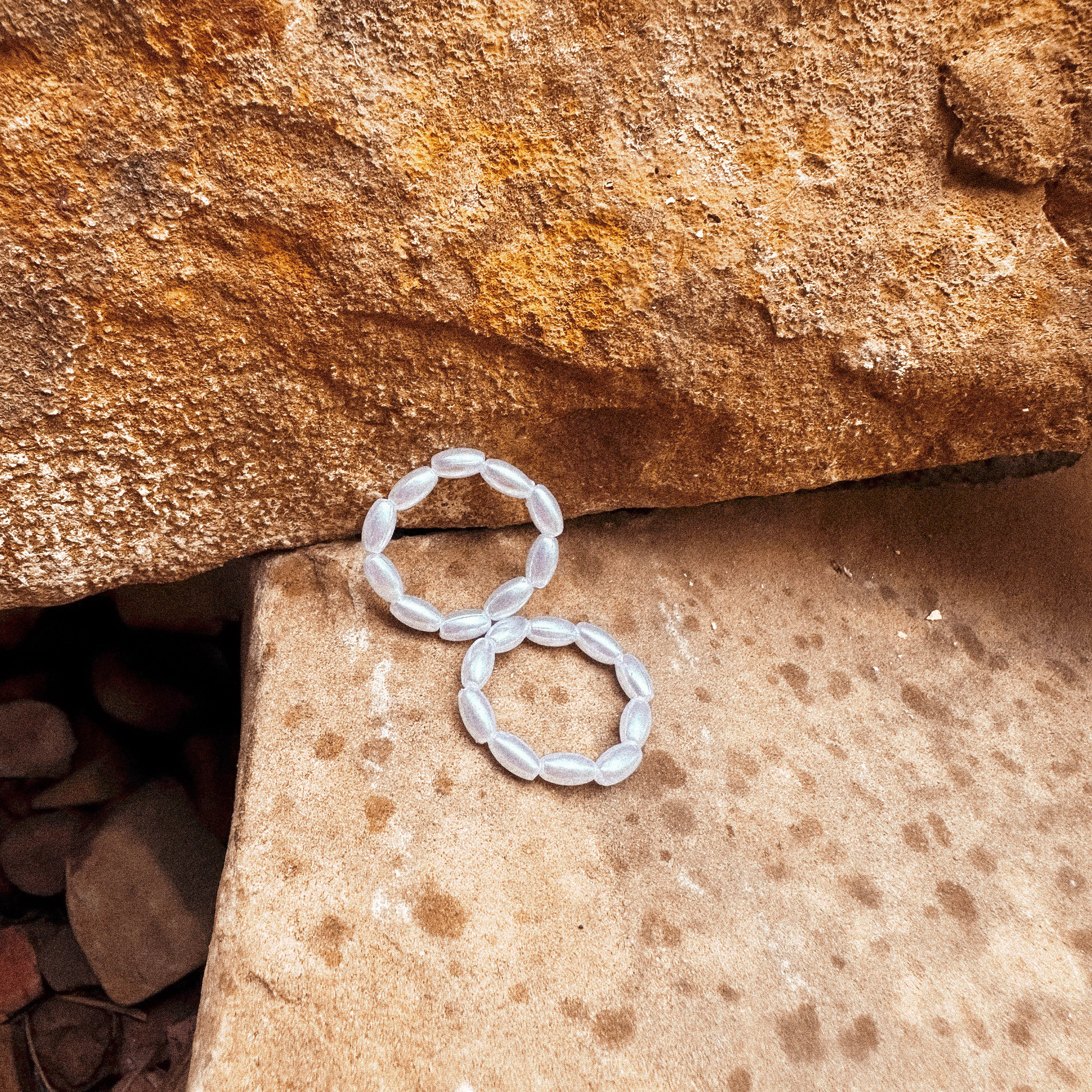 Pearly White Ring - B1