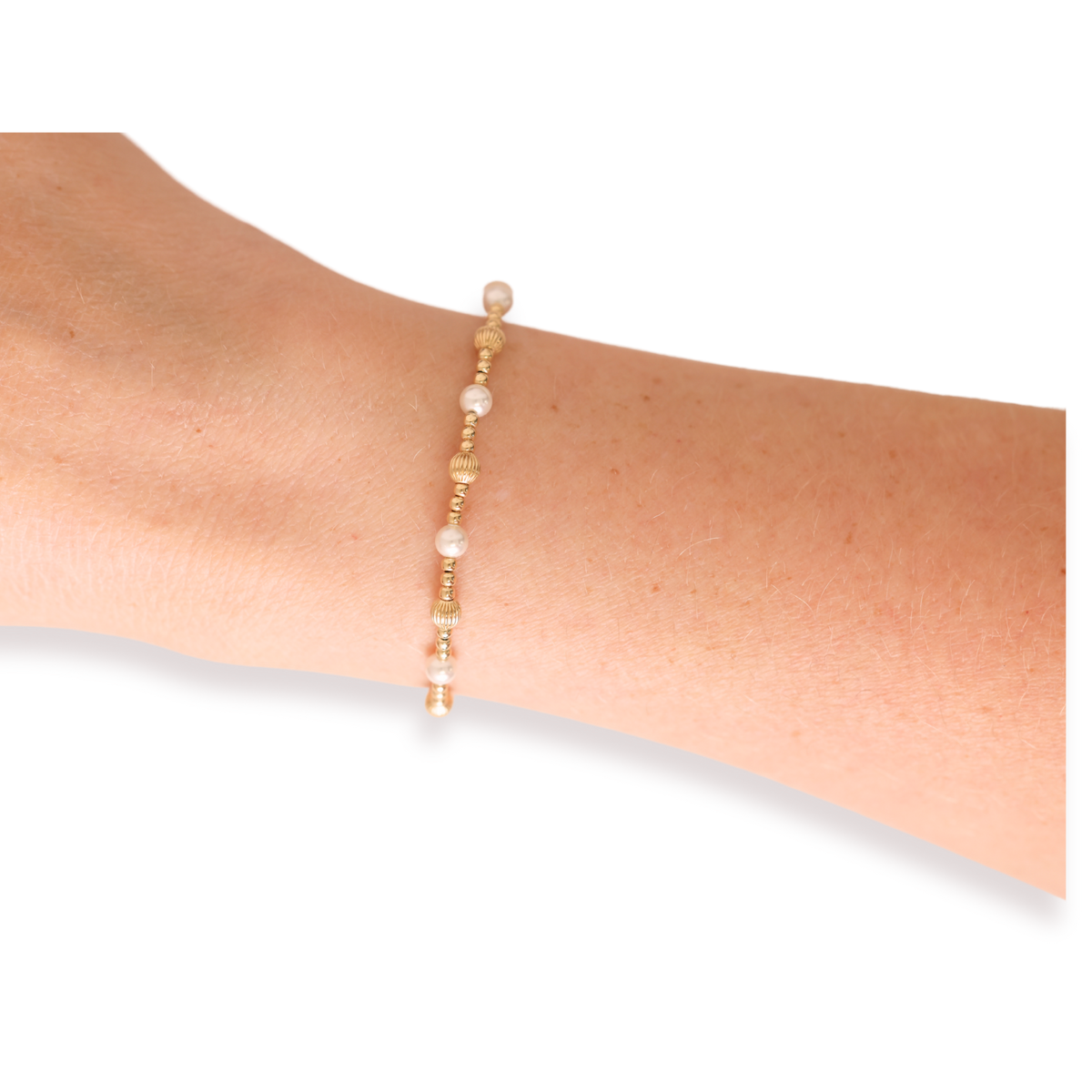 Palmer Fluted Bracelet in Pearl: Standard 6.75 Inch