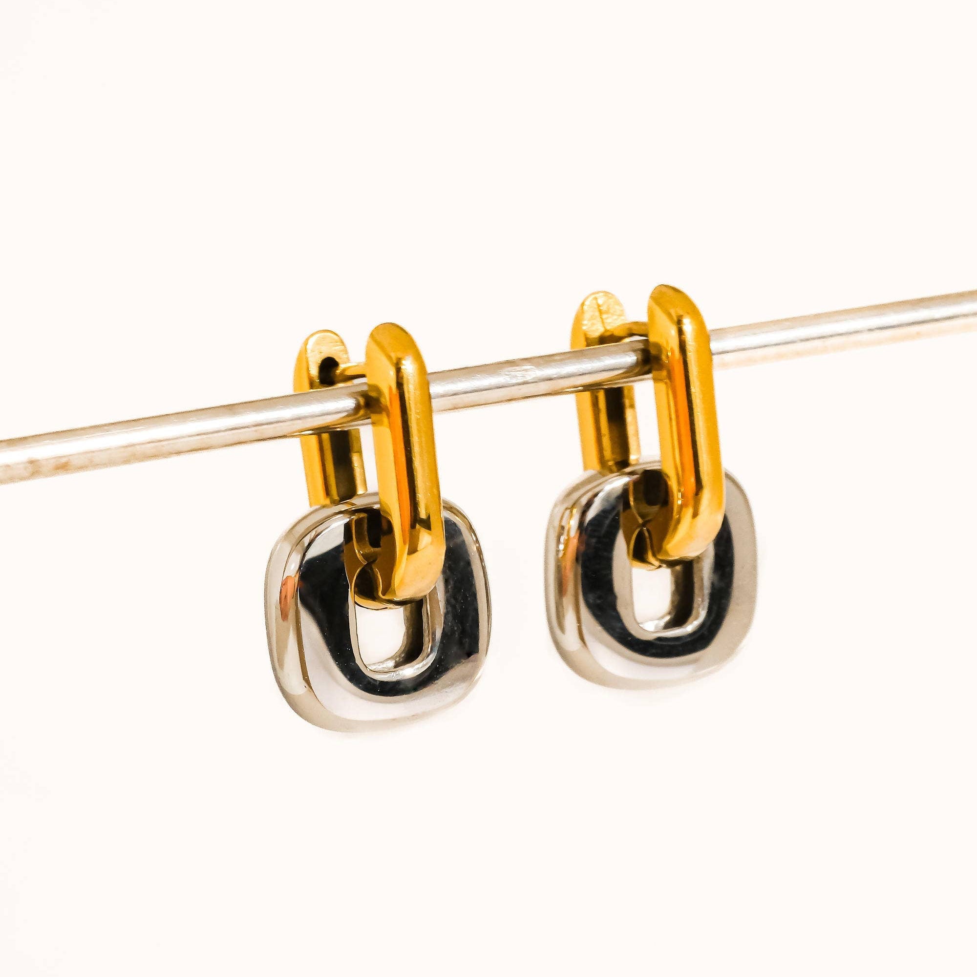 Arliss Link Drop Earring: E62
