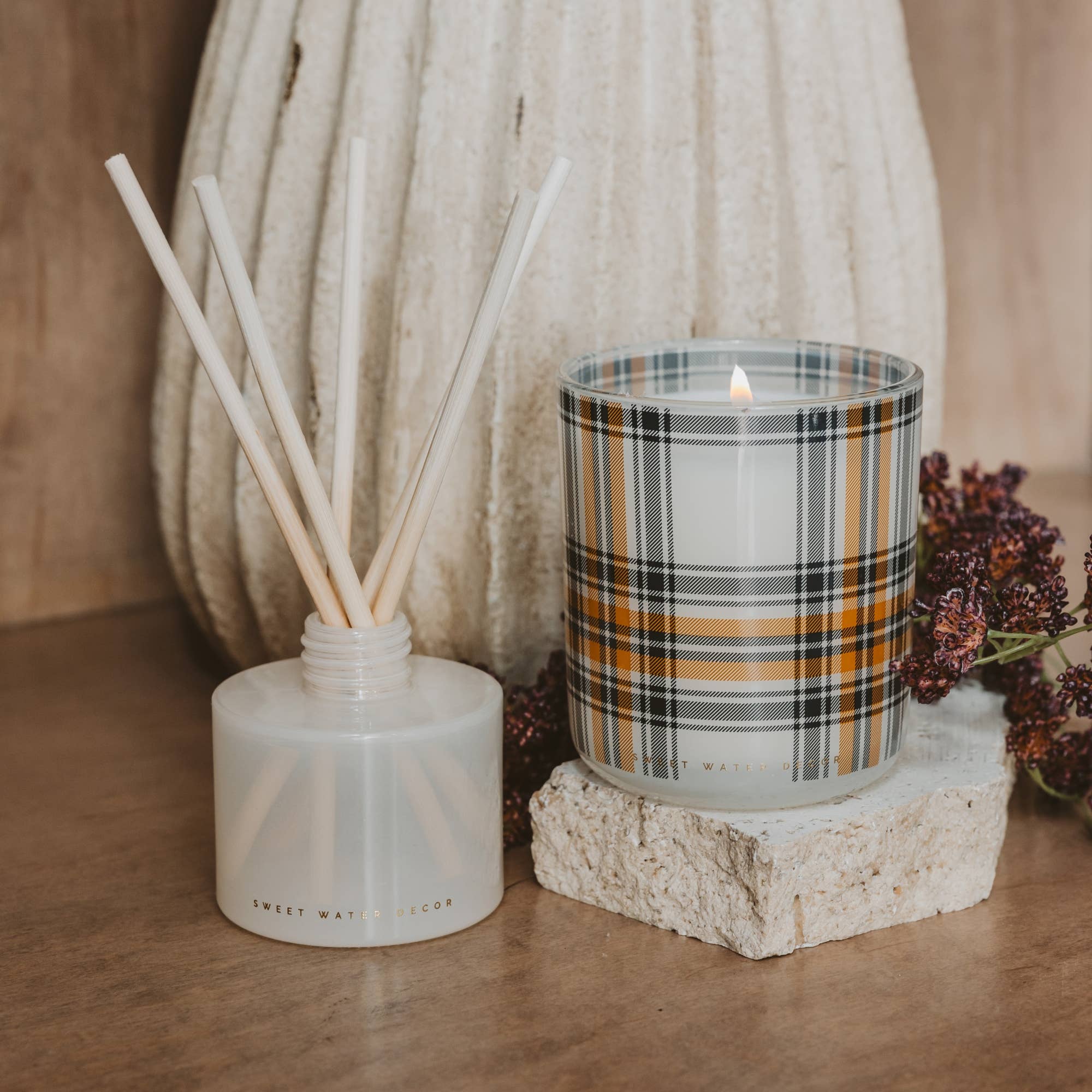 Hello Fall 12 oz Boxed Soy Candle - CHF