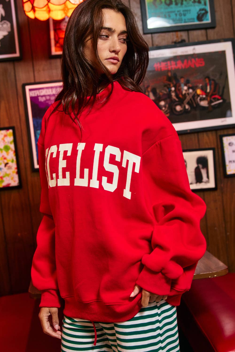 NICELIST | Reversible Slogan Mockneck Pullover: Red