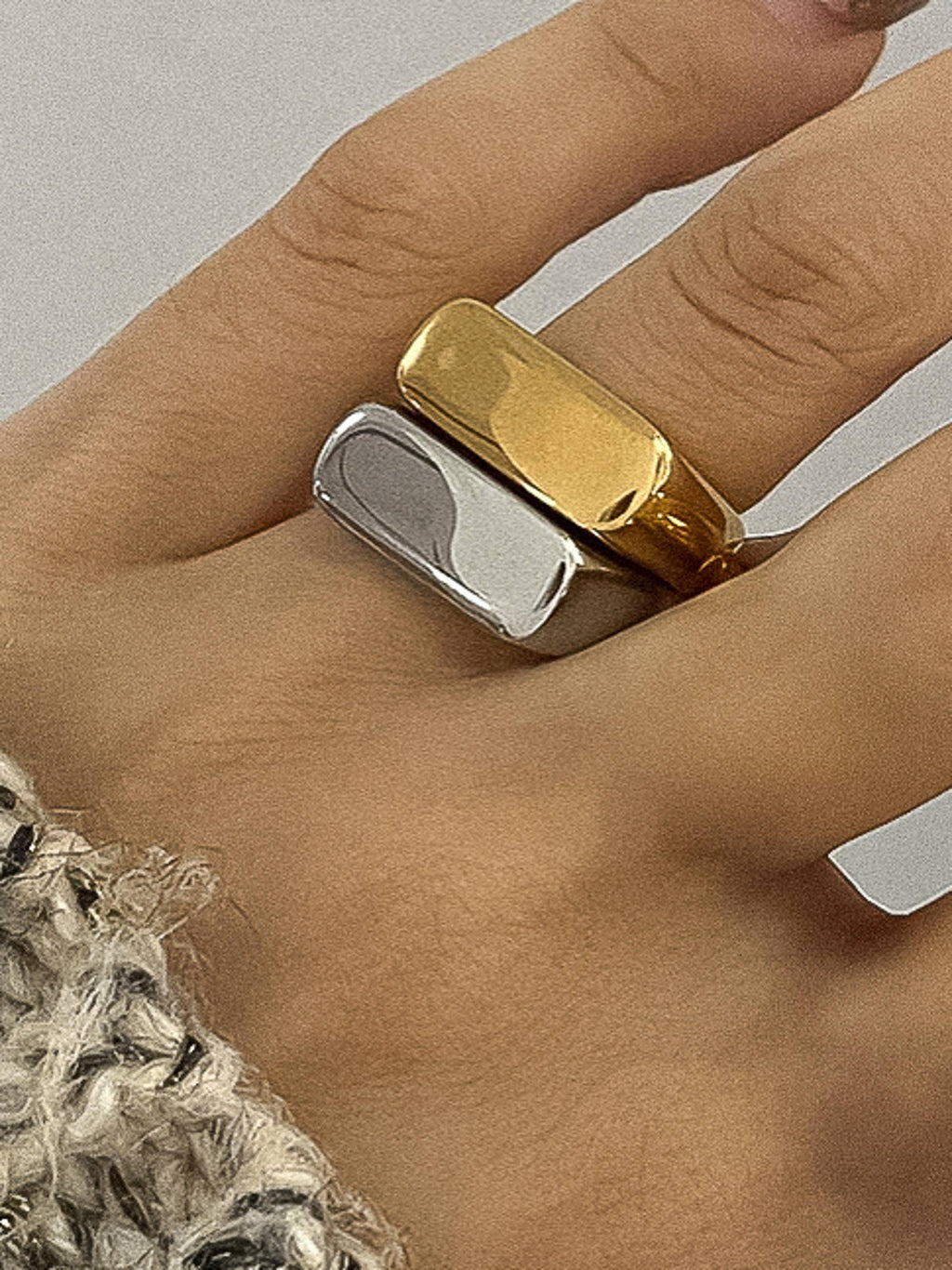 Southern Charm Classic Signet Ring: A110