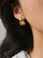 Sculpted Wave Hoop Earrings - E101
