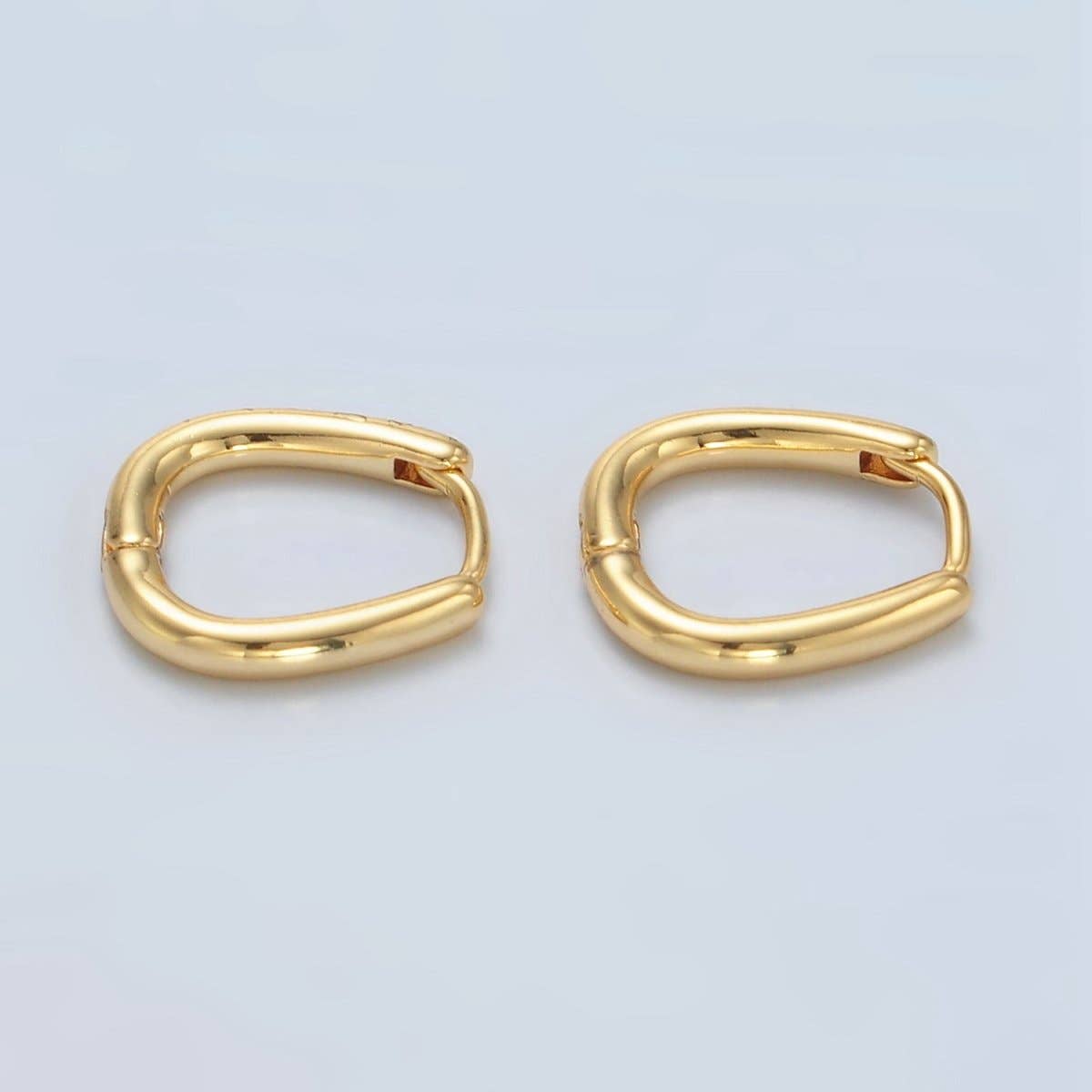 Golden U Huggy Earrings - E71