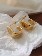 Sculpted Wave Hoop Earrings - E101