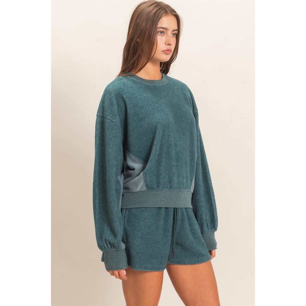 Contrast Sweatshirt & Shorts Set: IVORY