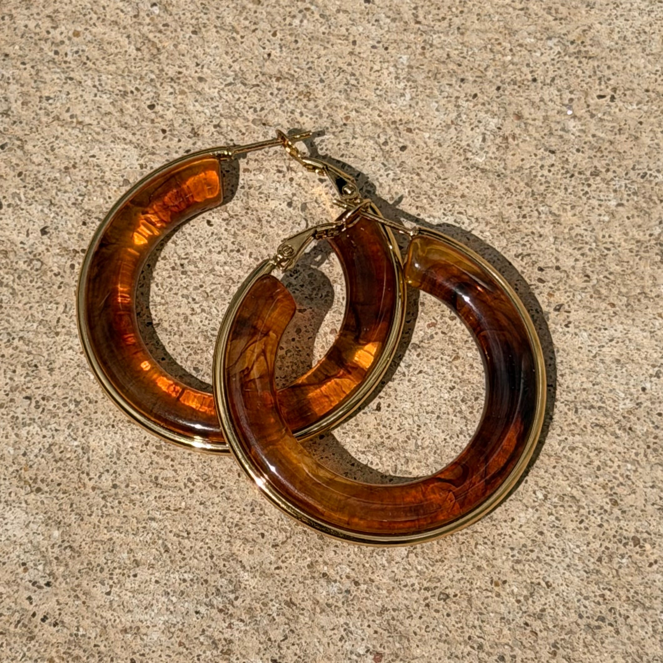 Golden Cocoa Hoop Earrings: E92