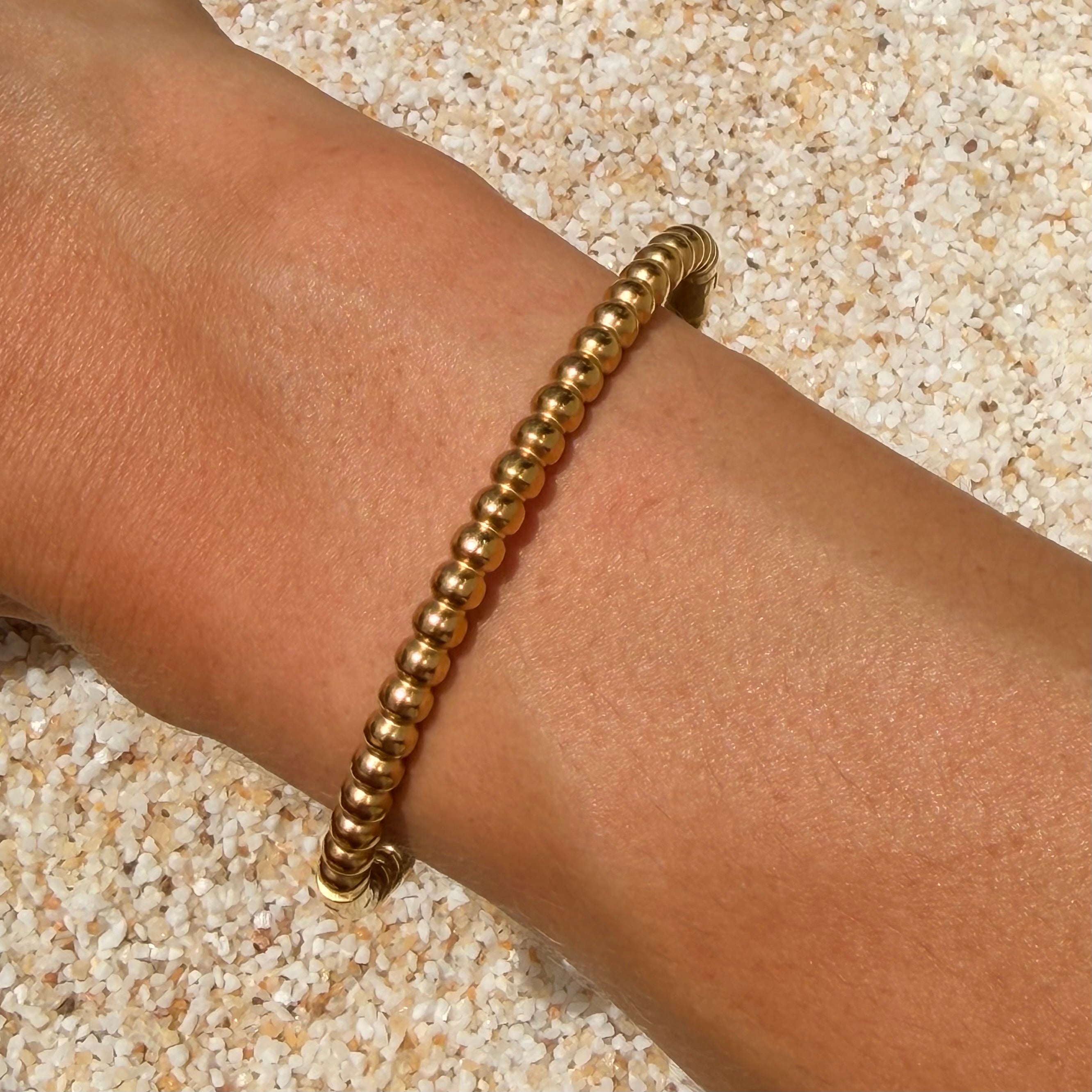 Golden Bubble Clasp Bangle: SS30