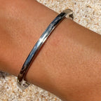 Silver Oval Clasp Bangle: SS28