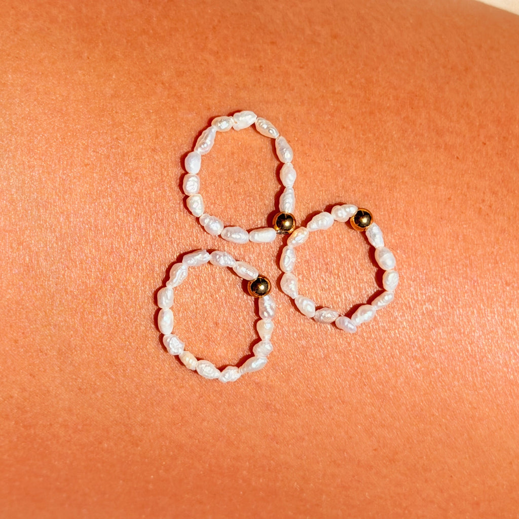 Freshwater Pearl Stretchy Ring - B33