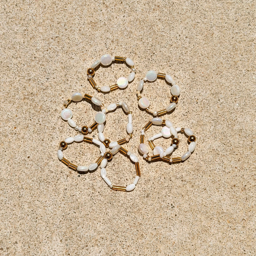 Sunlit Pearl Stretch Ring - B29