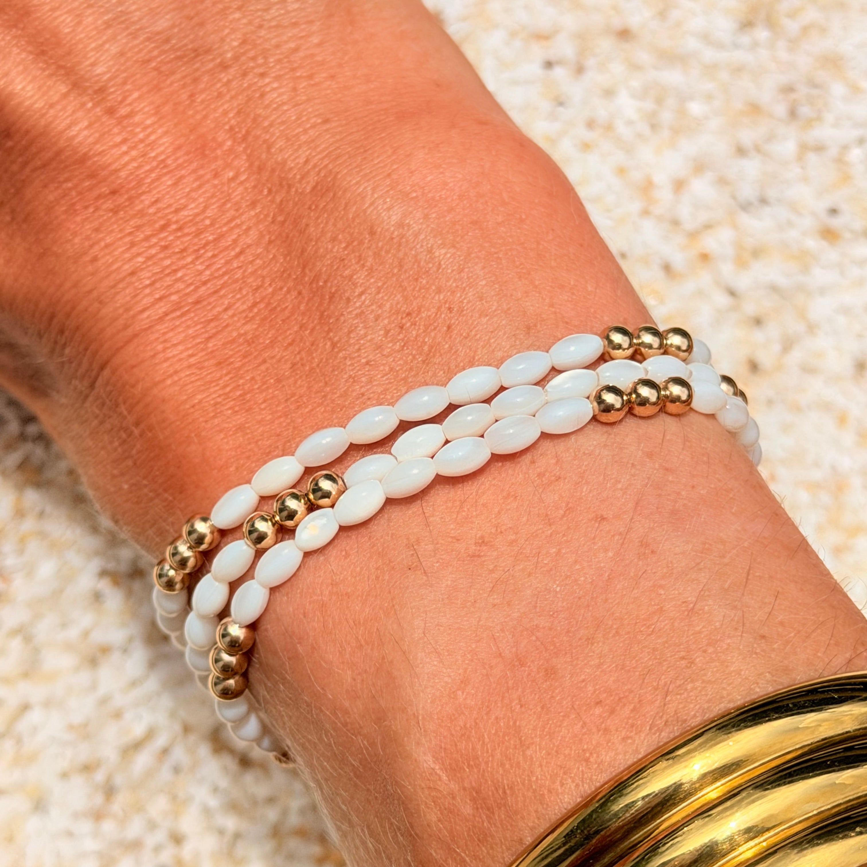 ILY Shell Bracelet - S75