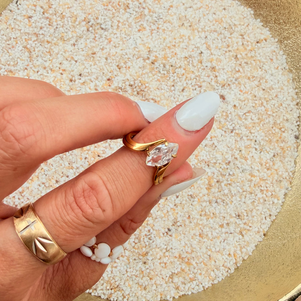 Vintage Destination Ring - A105