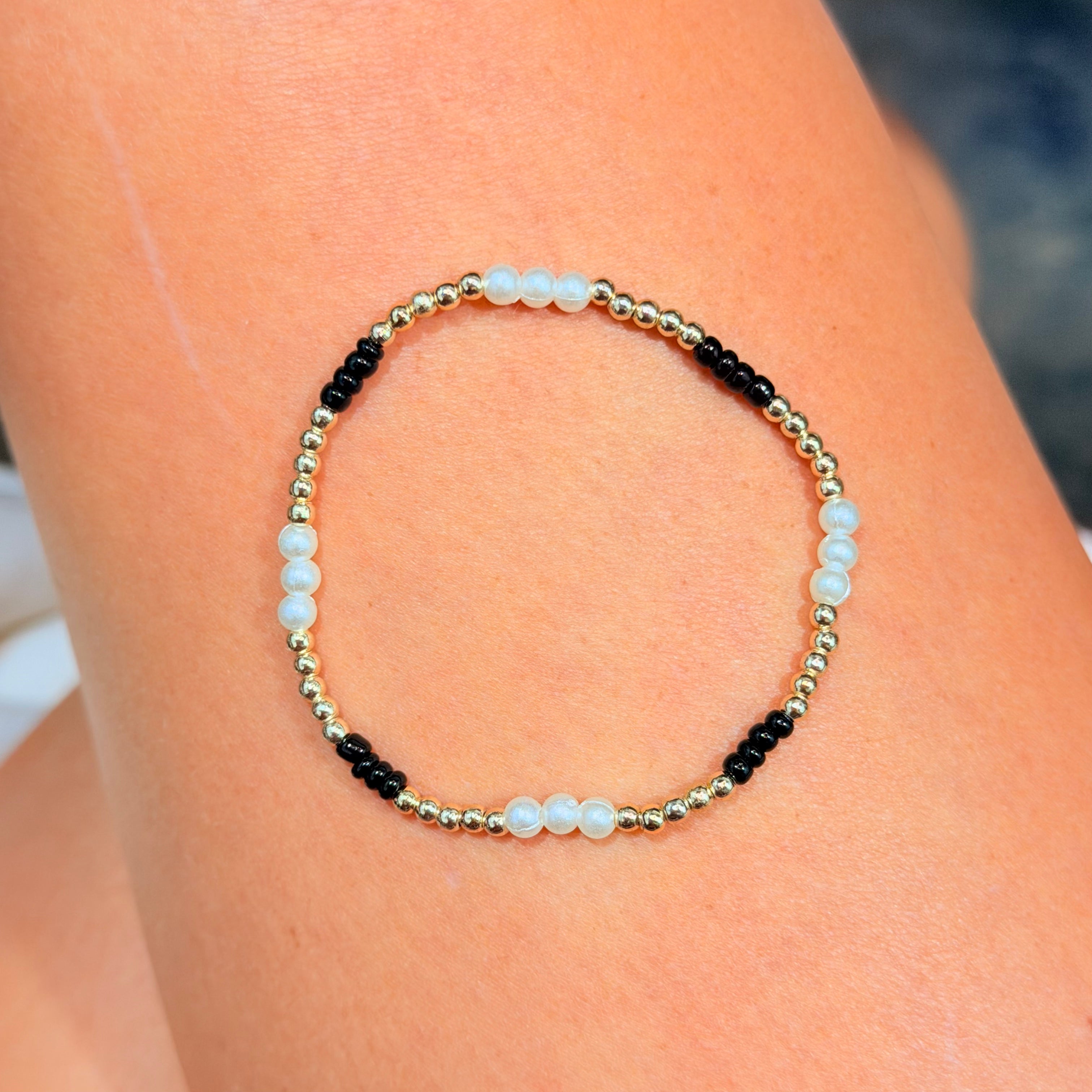 Black Pearly Pop Bracelet : S146