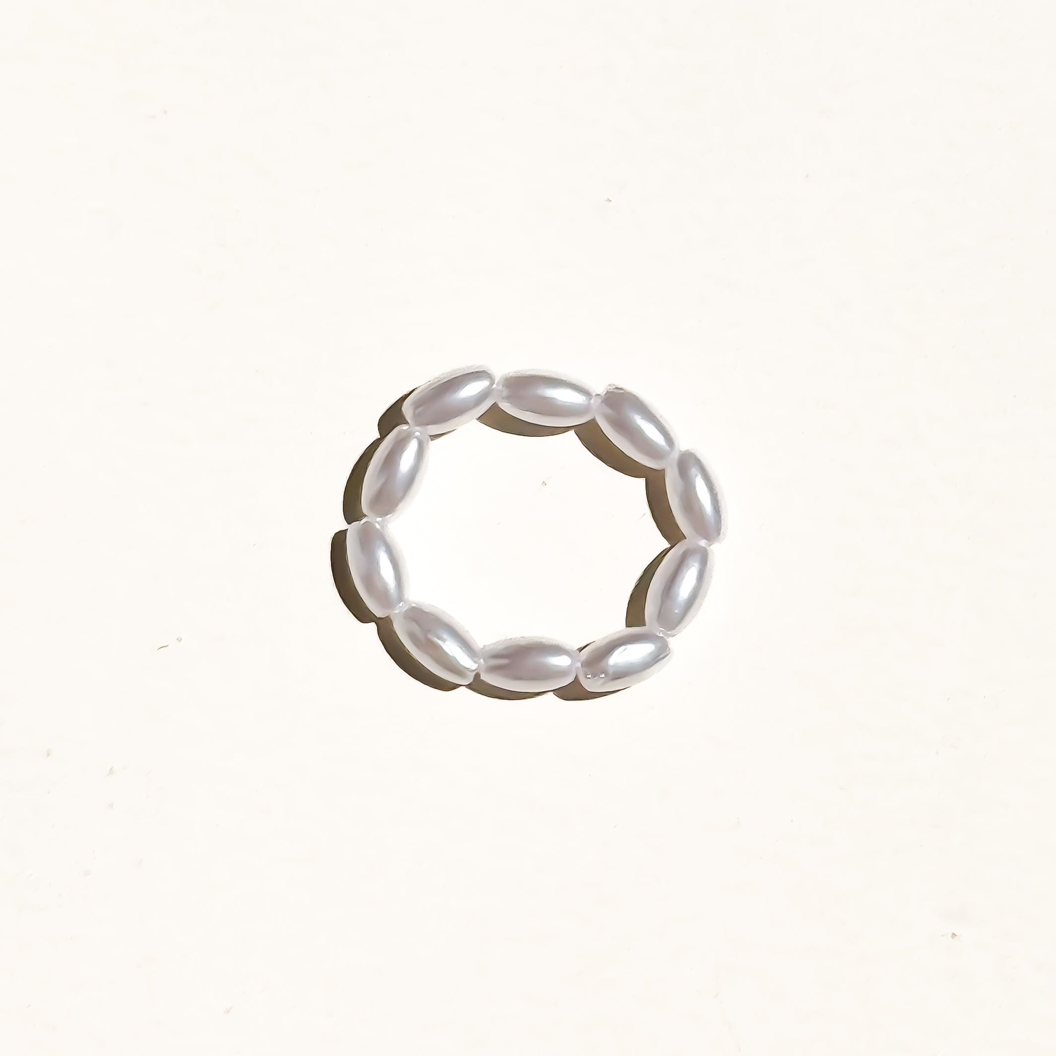 Pearly White Ring - B1