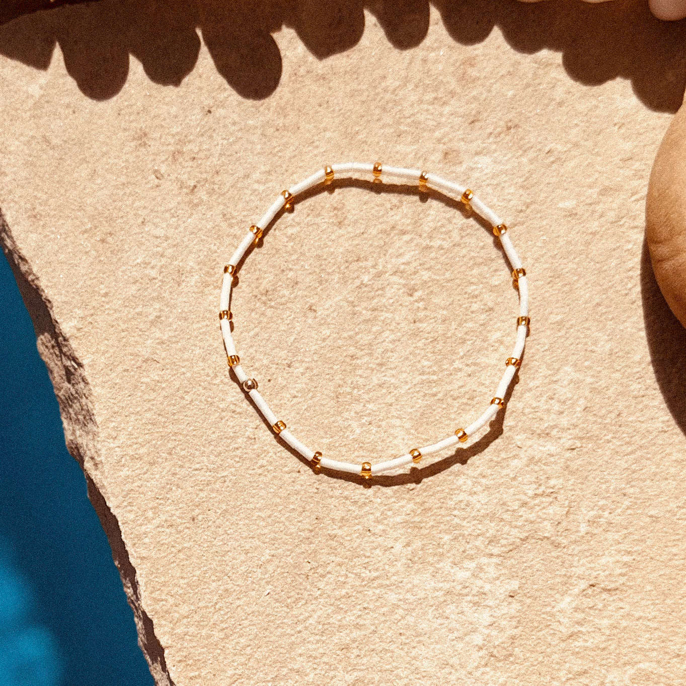 Golden Glow Anklet - K5