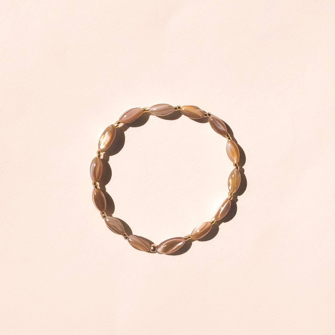 Golden Shell Bracelet - S25