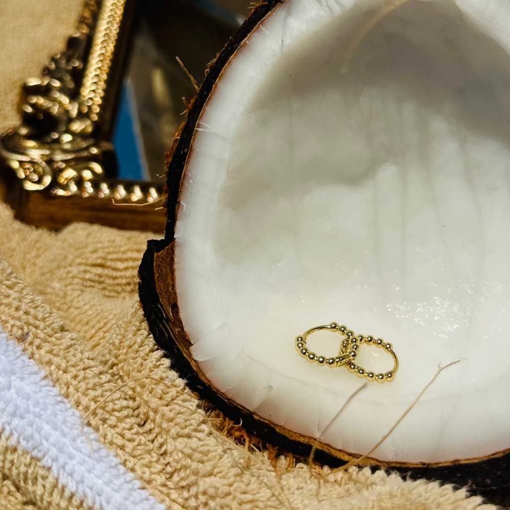 Sea Kiss Huggie Hoop Earrings - E15