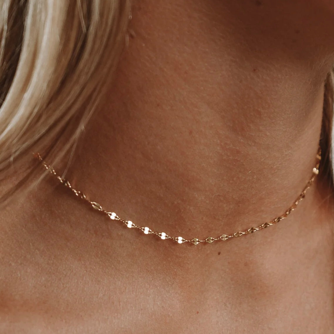 Golden Kiss Necklace - N33