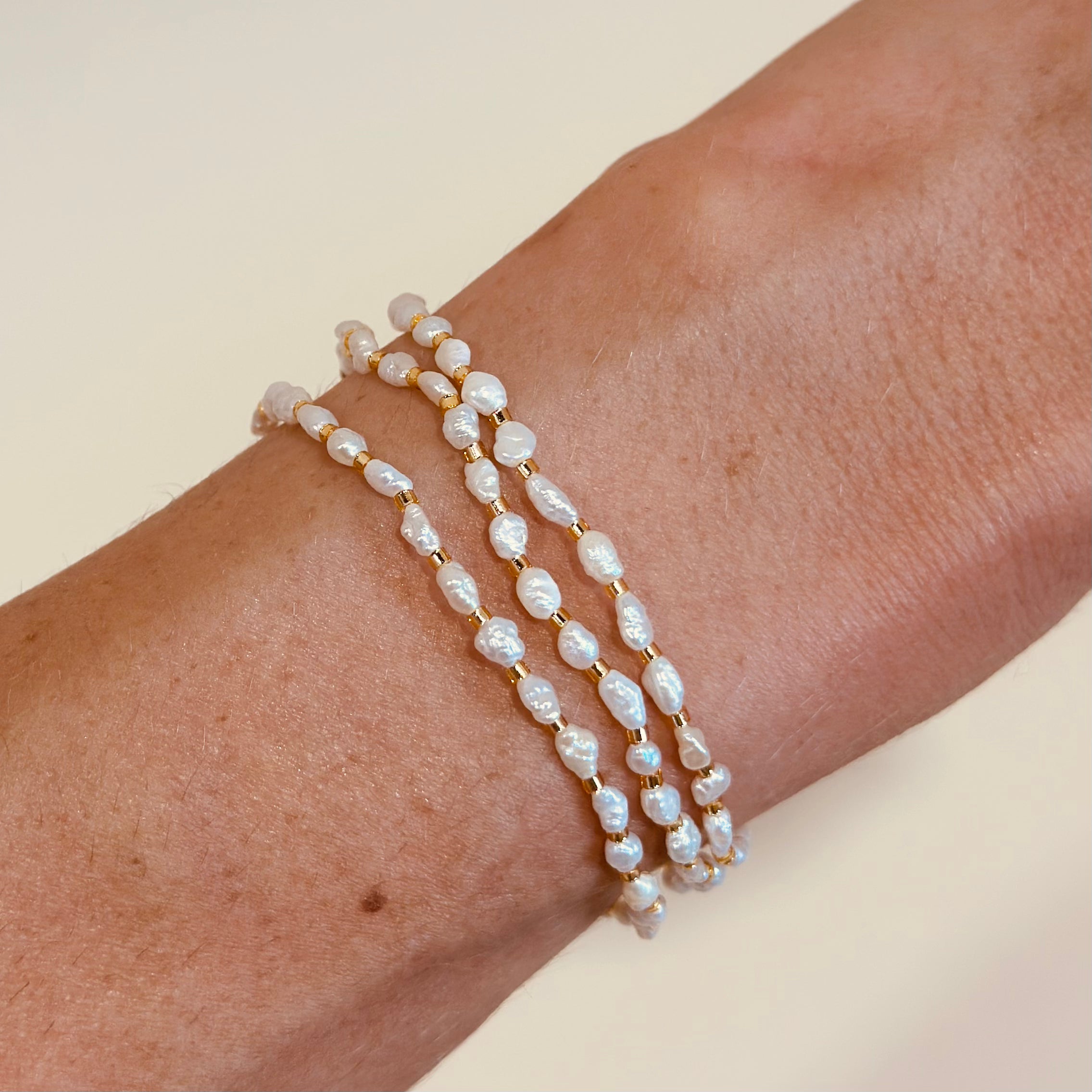 Mini Freshwater Pearl  Bracelet - S38