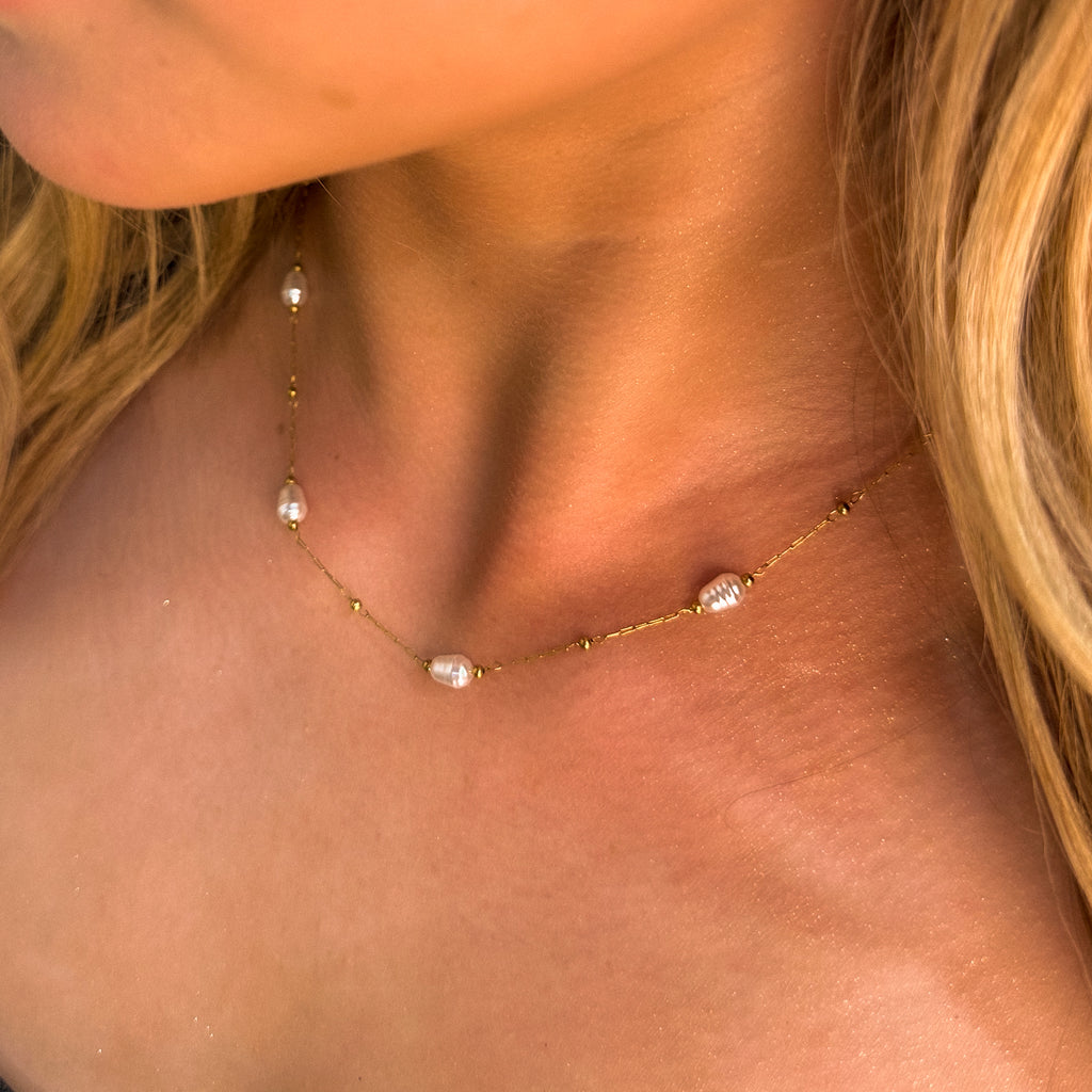 Dainty Pearl Necklace - N85