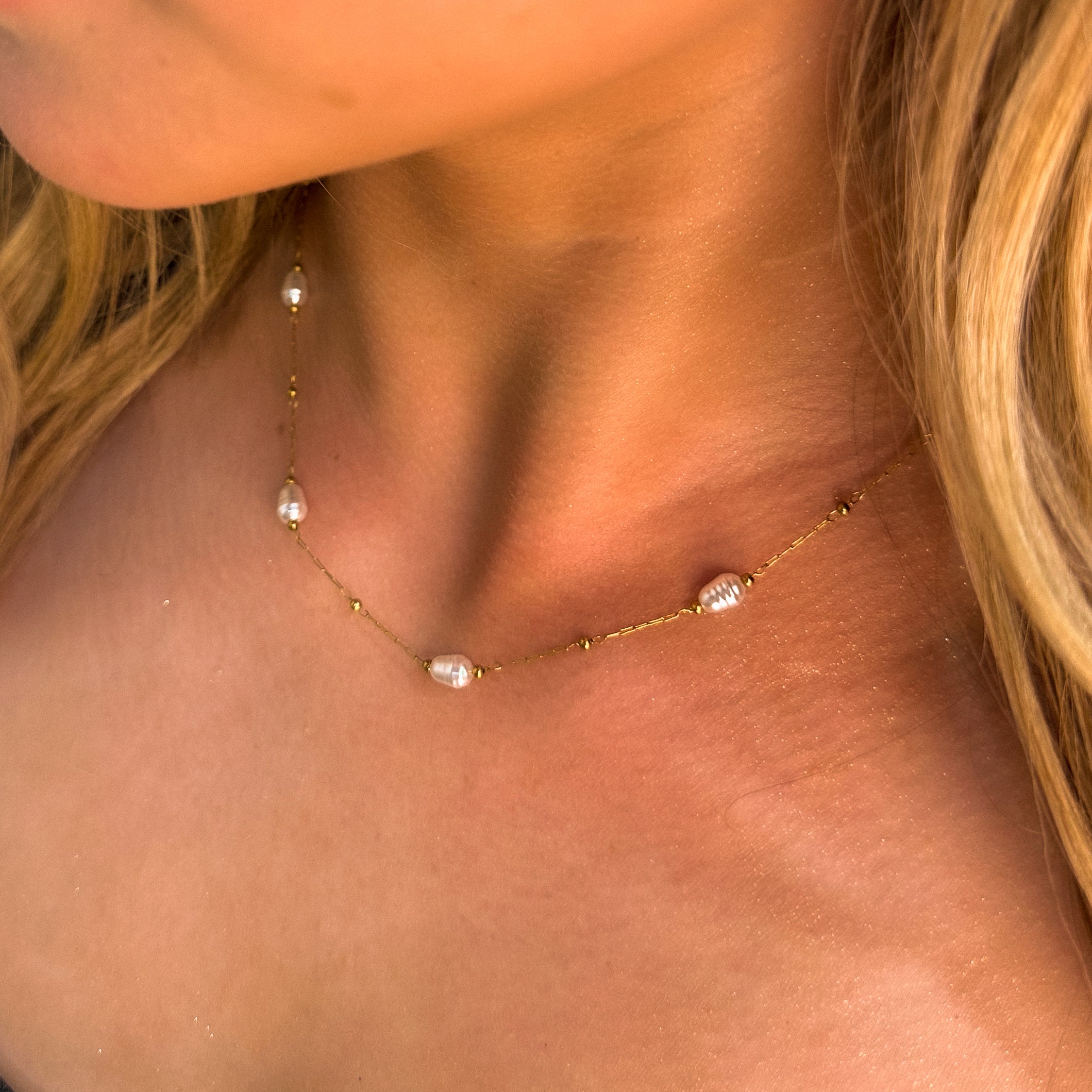 Dainty Pearl Necklace - N85