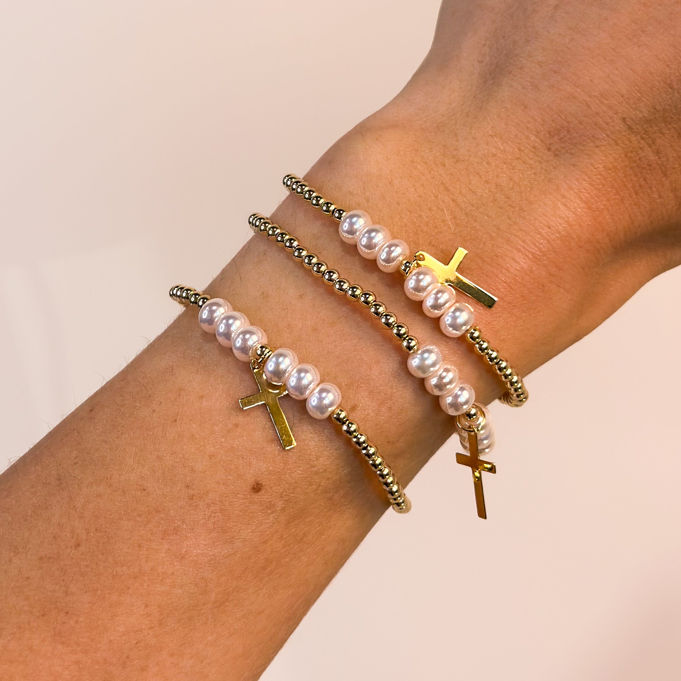 Cross + Pearl Gold Charm Bracelet - S82