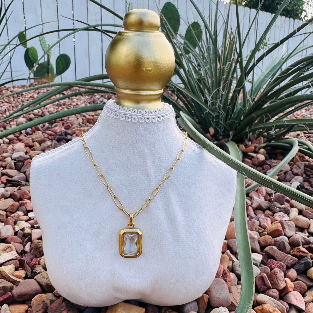 The Crystal Heirloom Necklace - N91