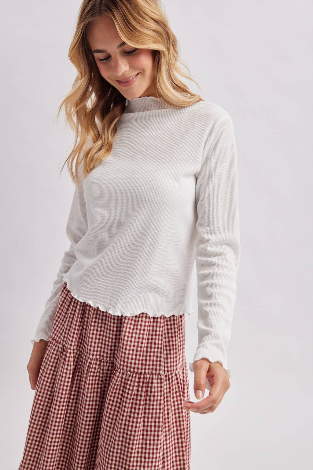 WAFFLE KNIT MOCK NECK LONG SLEEVE TOP red