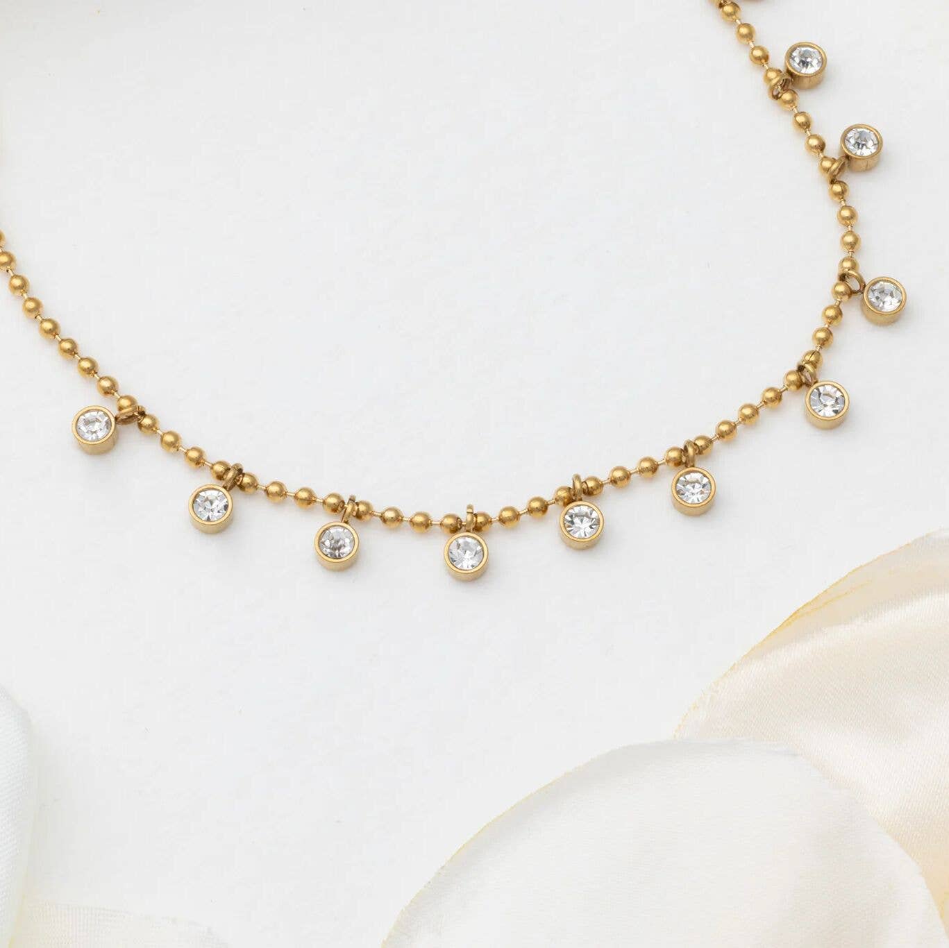 Round Stone Dangle Necklace - N29